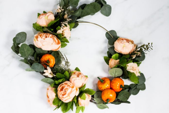 Fall Wreath Tutorial | DIY Floral Craft Idea for the Fall